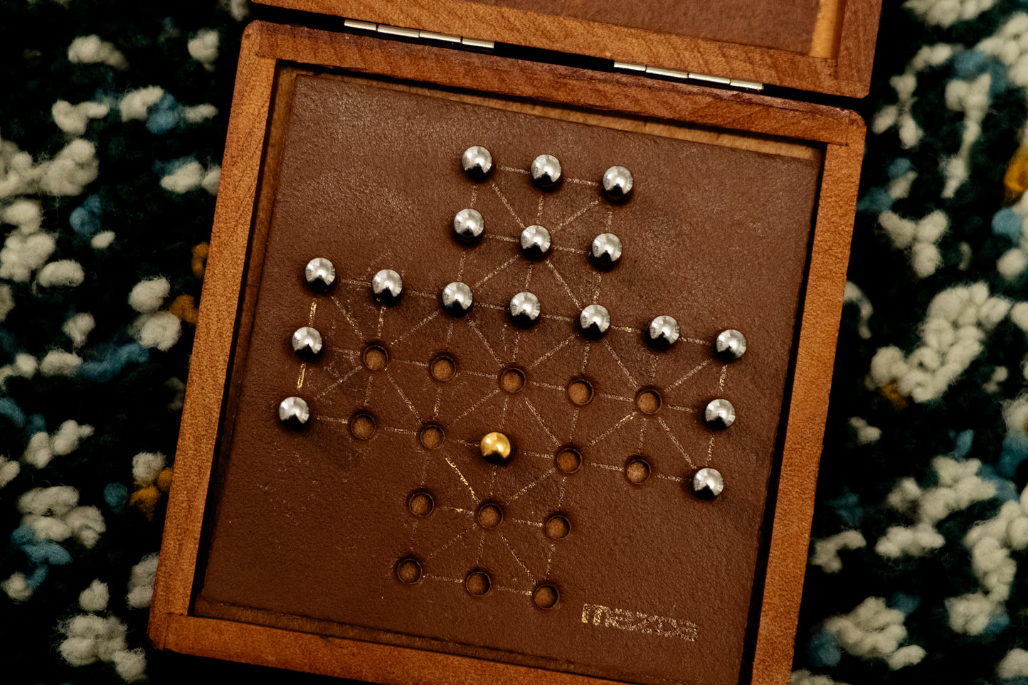 Mazda Vintage Fox Game / Solitaire