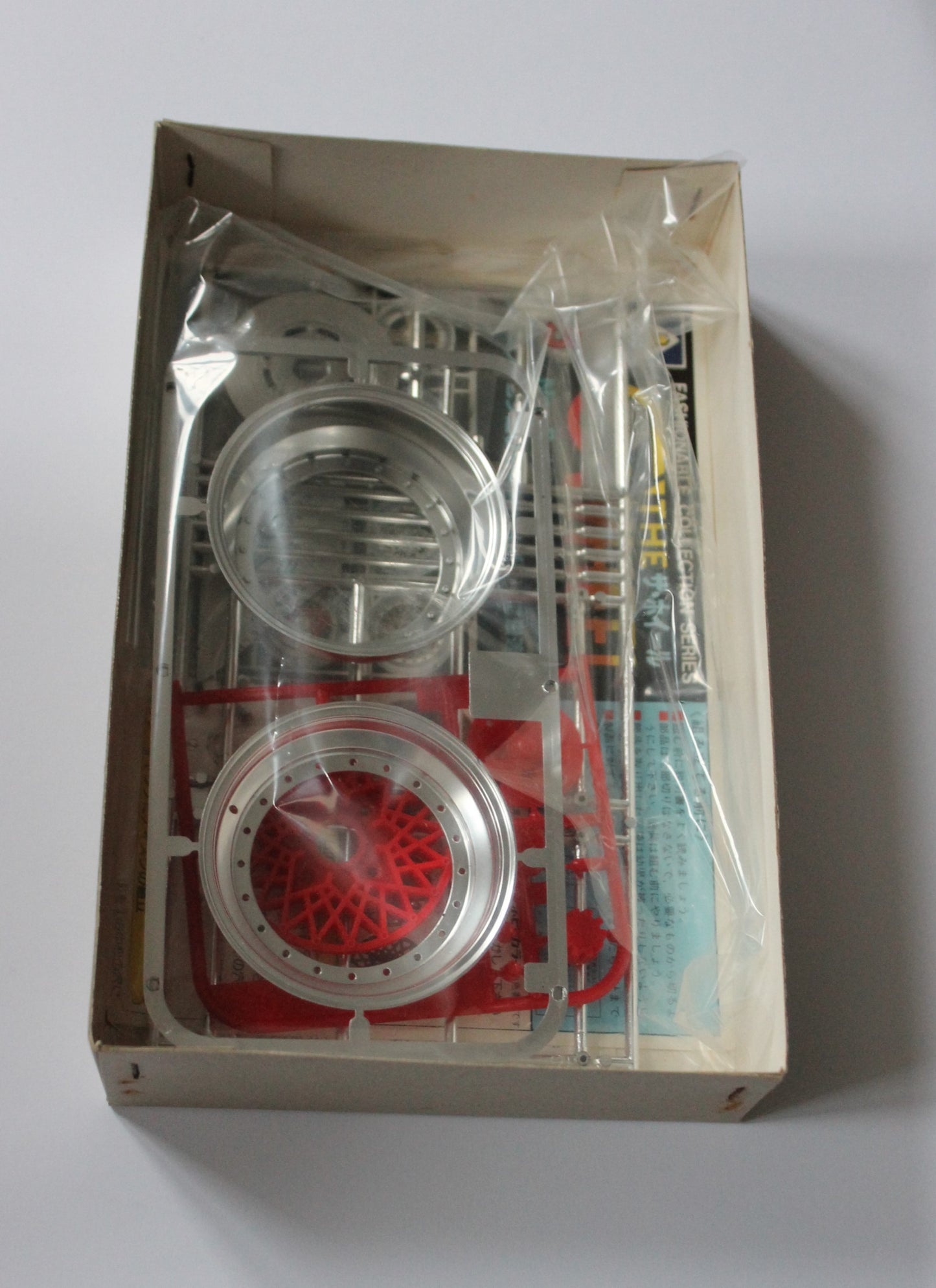 Aoshima "The Wheel" No.8 Hoshino Impul Mesh 1/6 Model Kit