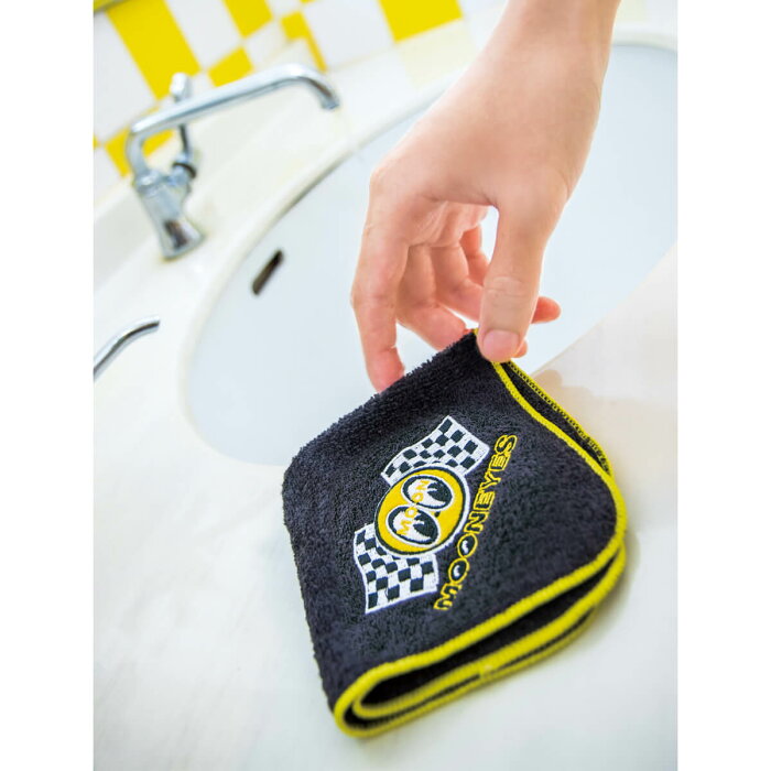 Mooneyes Checker Mini Towel