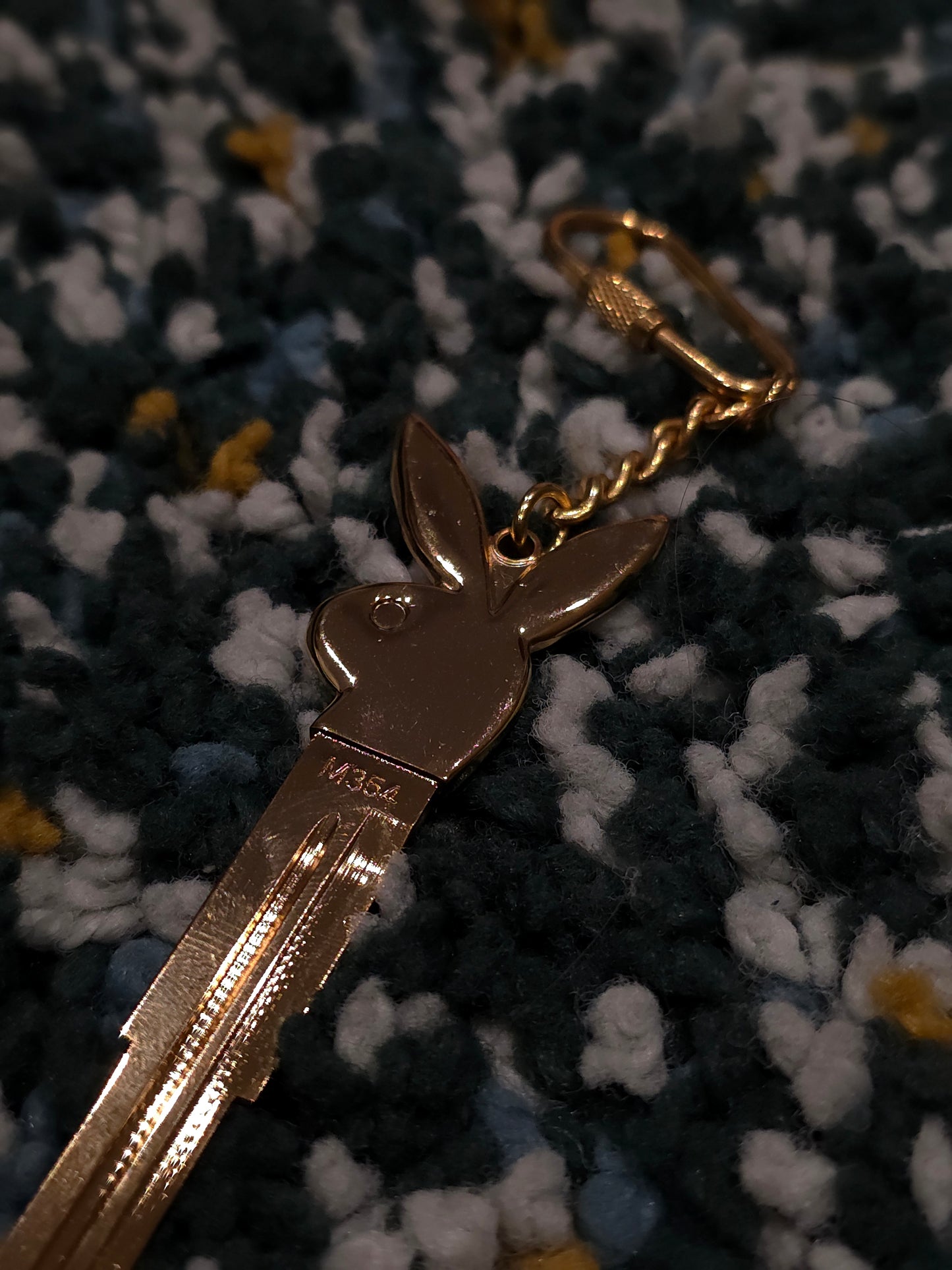 Playboy M354 Fashion Key - Gold