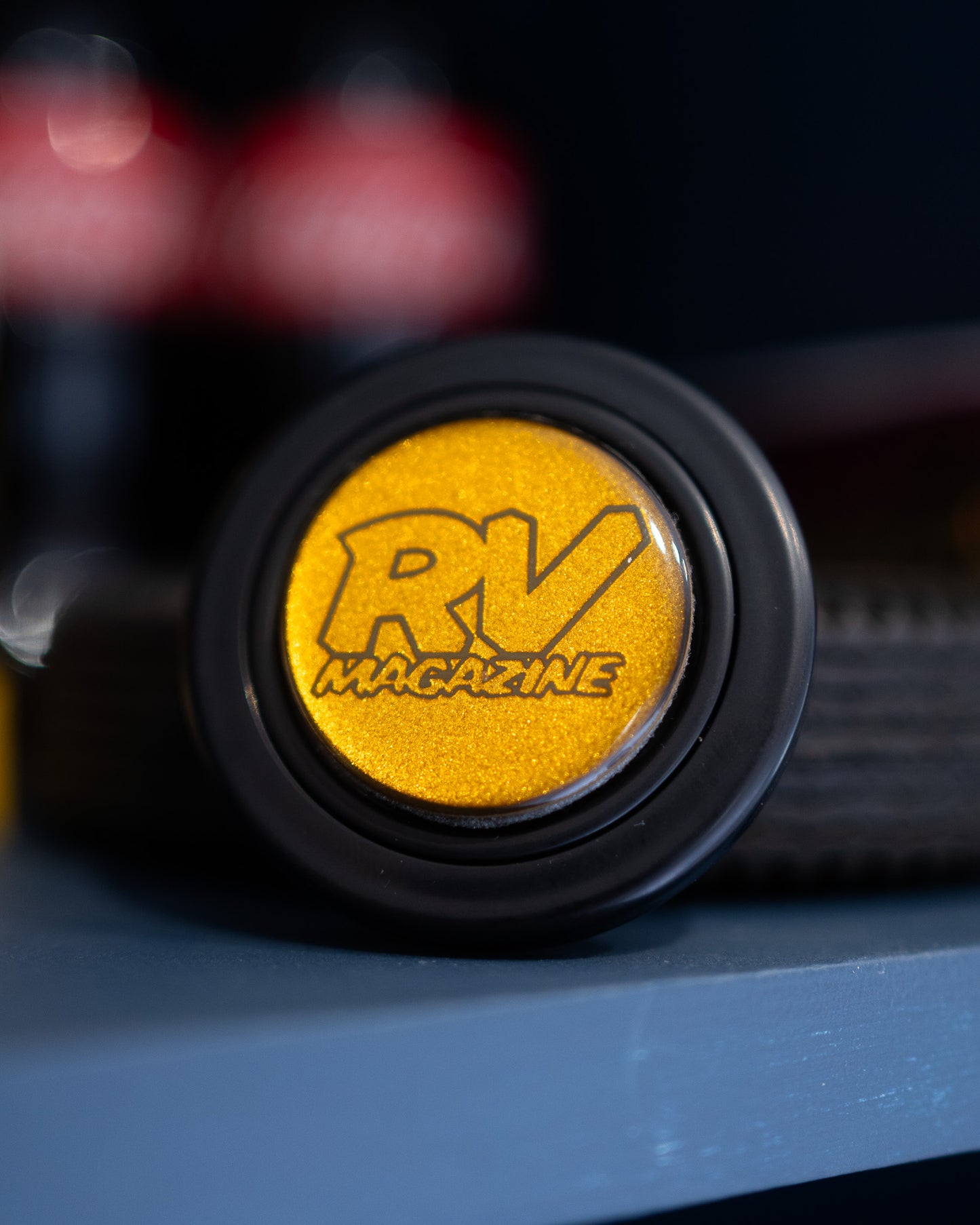 RV Gold/Black Horn Button