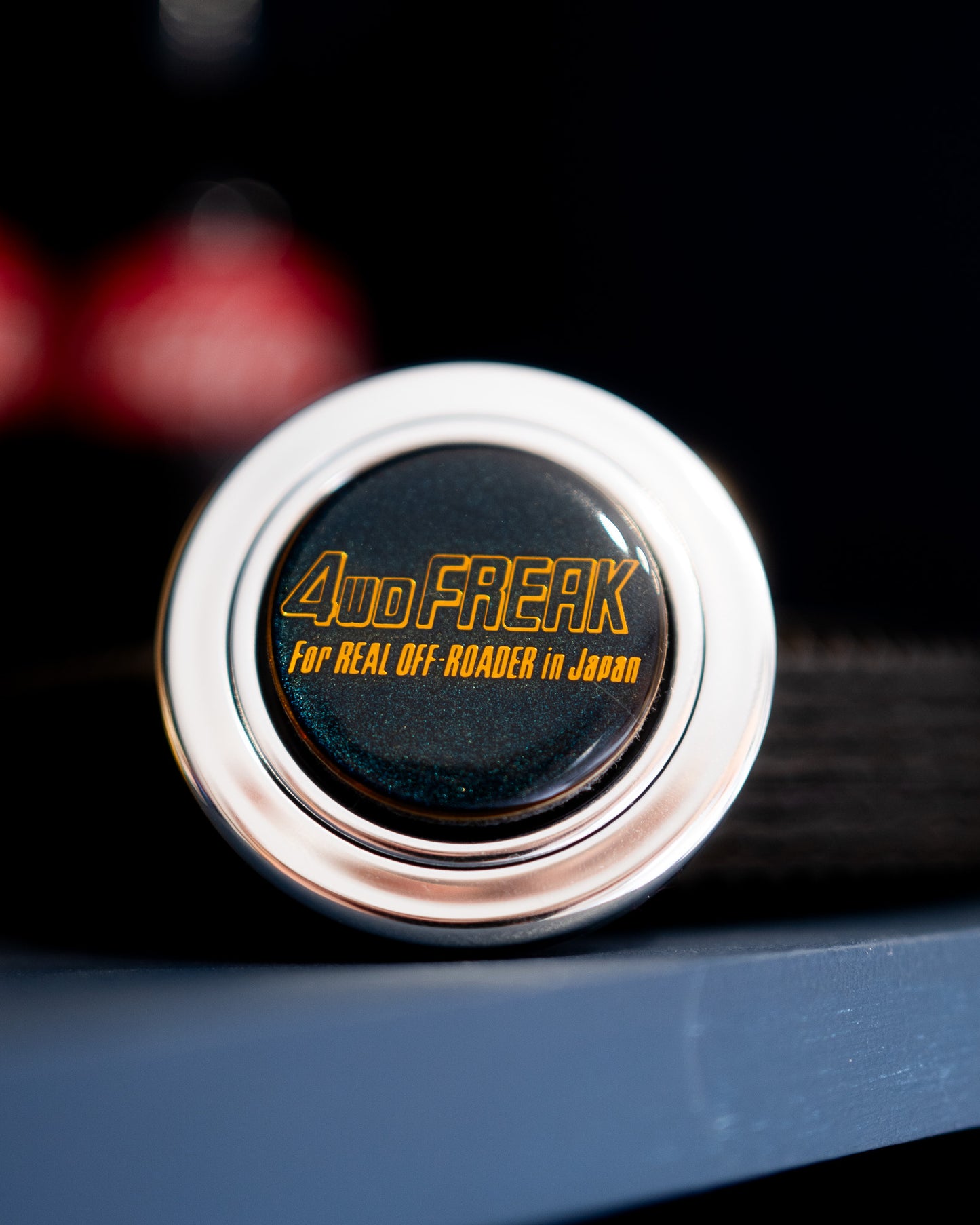 4WDFreak Mag Green/Silver Horn Button