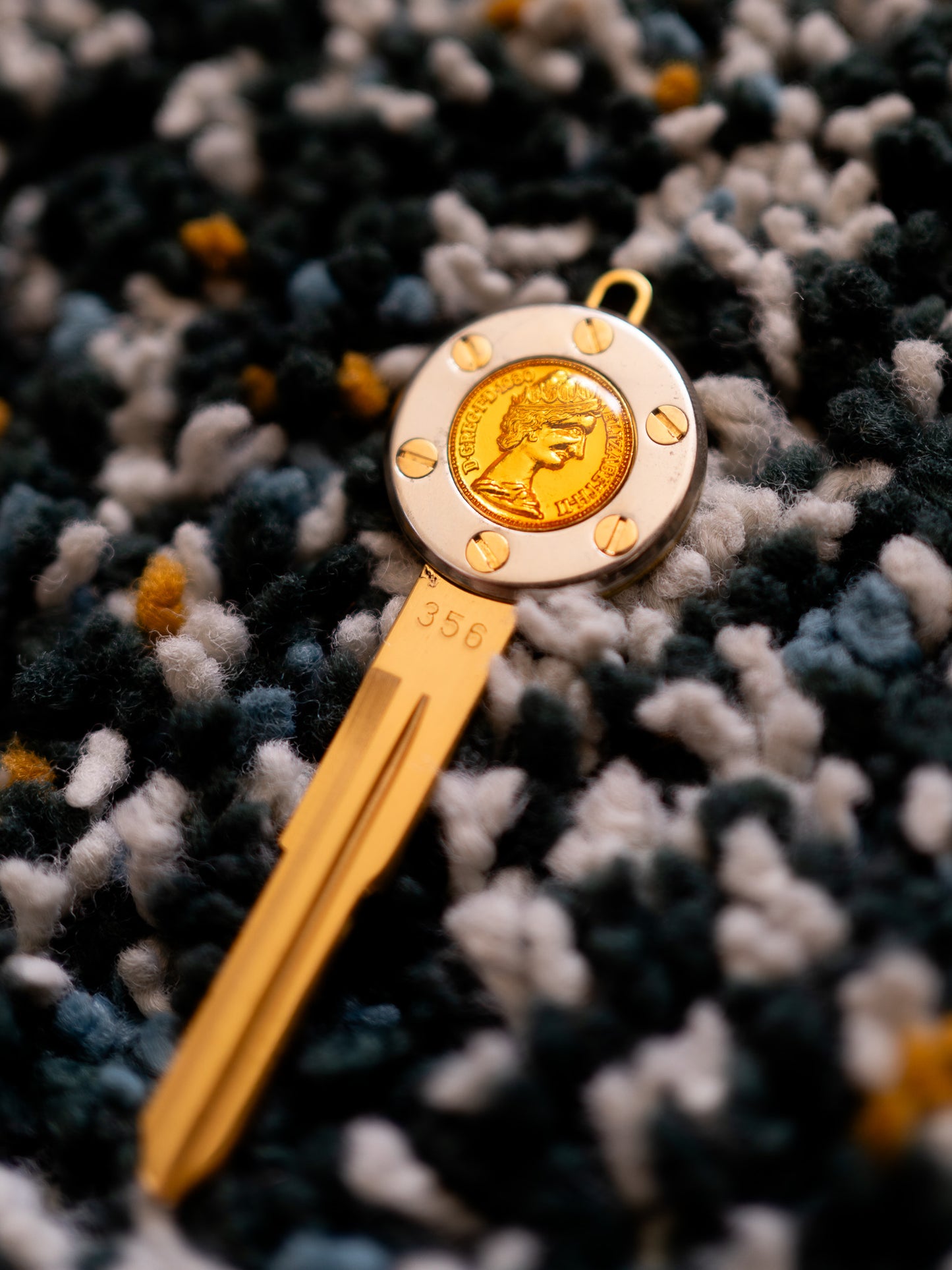 Royal Clover 1980 2 Pence M356 Fashion Key