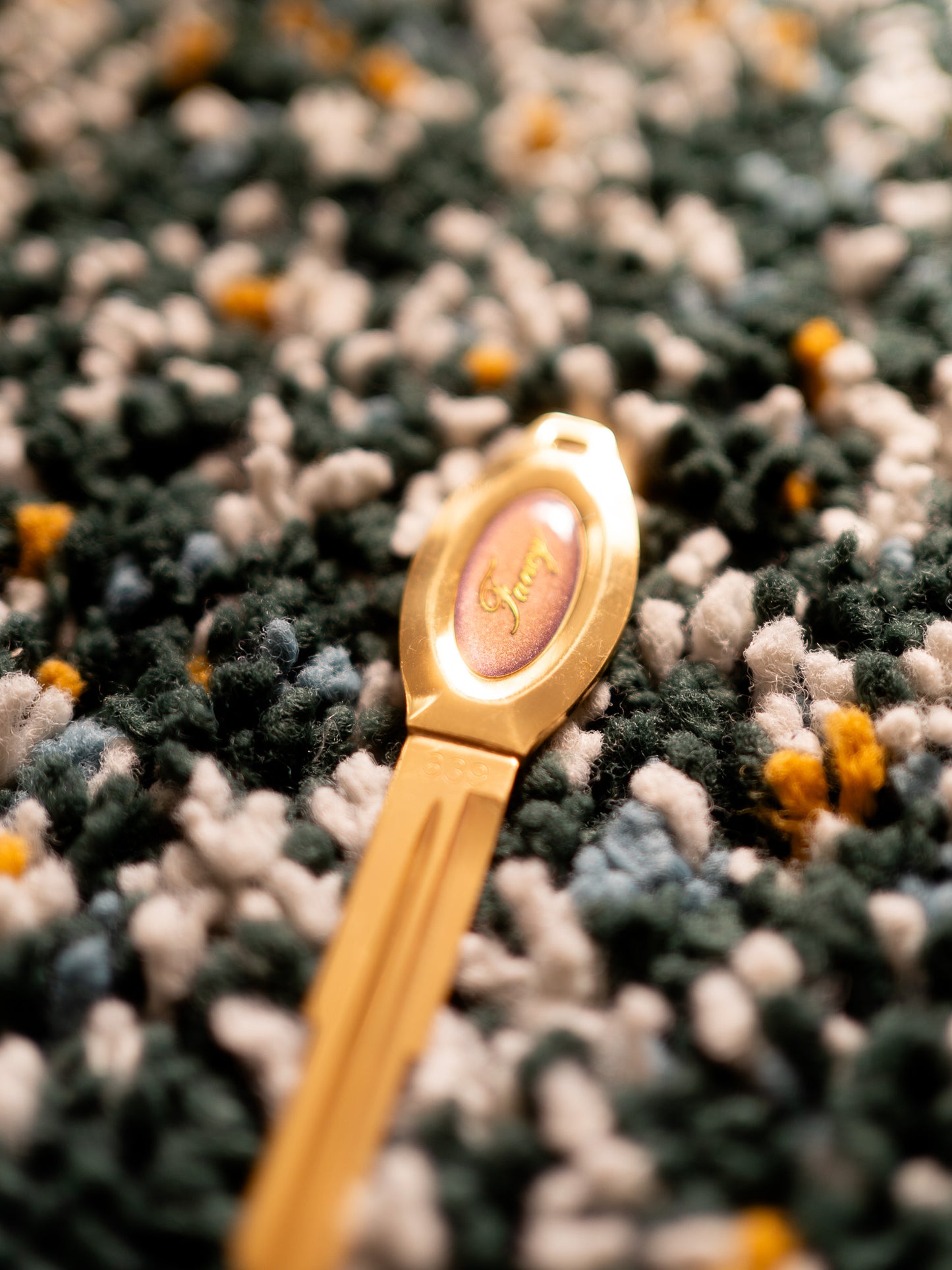 Royal Clover Fancy Purple M339 Fashion Key