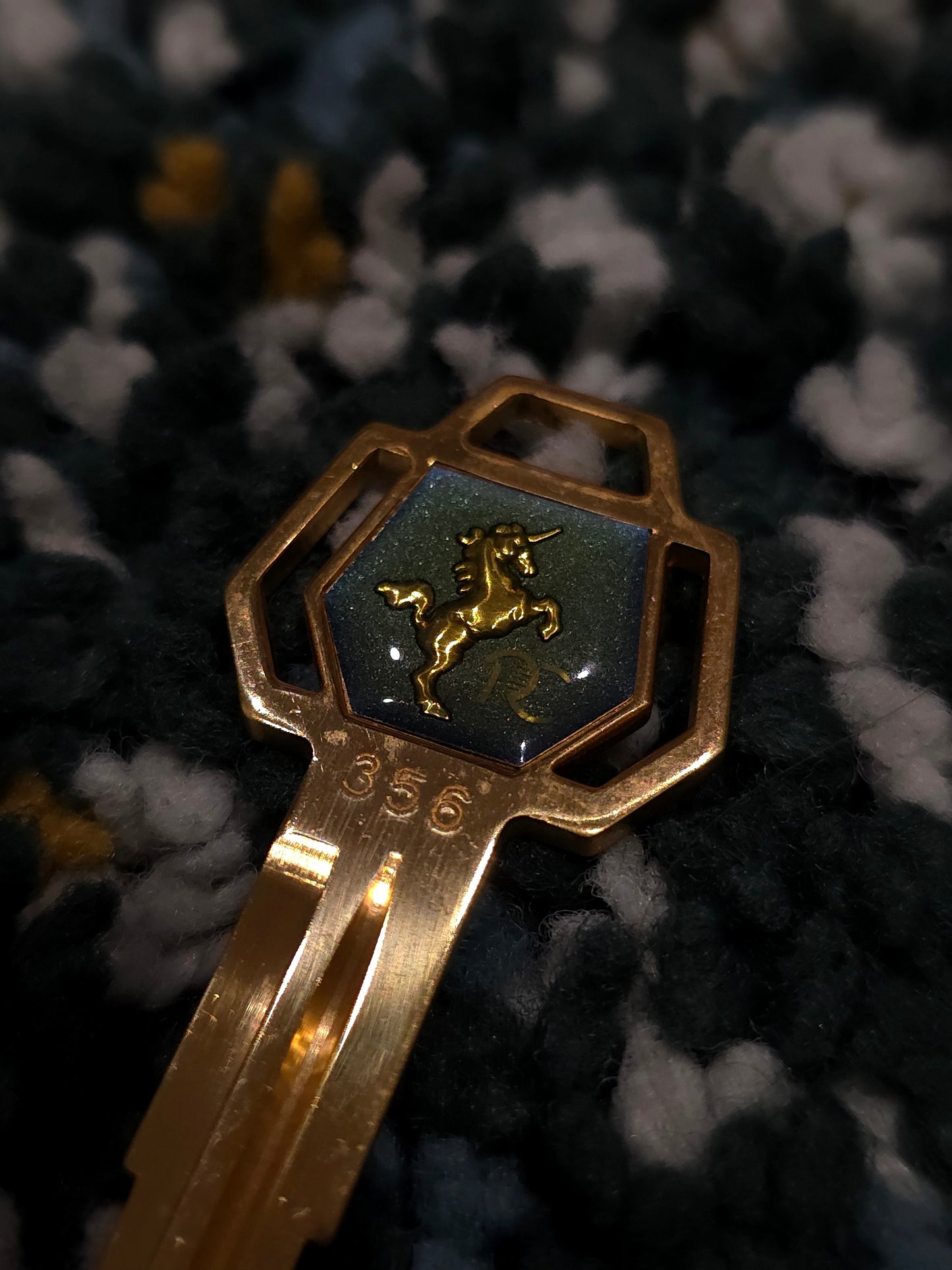 Royal Clover Unicorn M356 Fashion Key - Blue